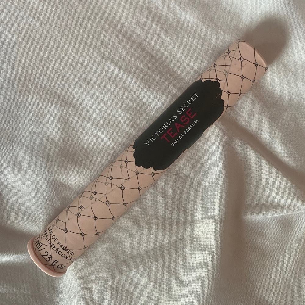 VICTORIA’S SECRET